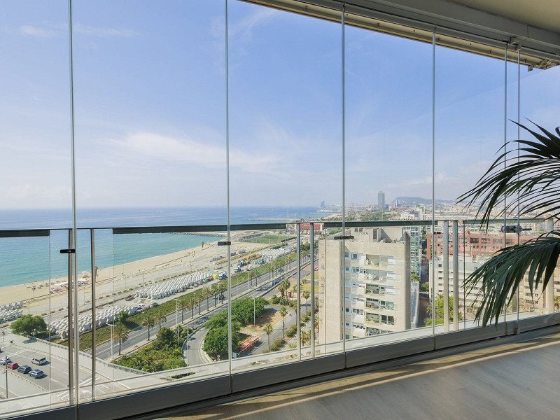 Luxury Sea-Front Apartment with Panoramic Terrace – Diagonal Mar, Barcelona. Photo:  2