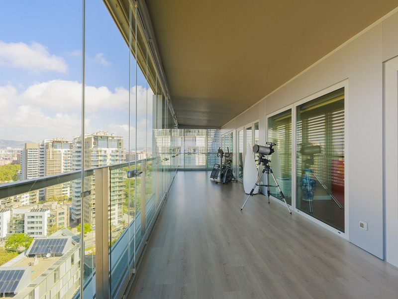 Luxury Sea-Front Apartment with Panoramic Terrace – Diagonal Mar, Barcelona. Photo:  5