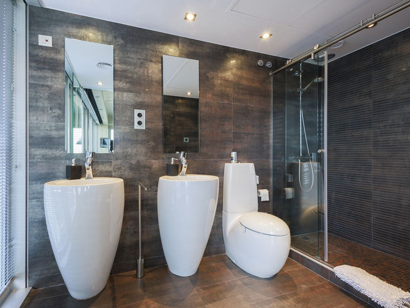 Luxury Sea-Front Apartment with Panoramic Terrace – Diagonal Mar, Barcelona. Photo:  23