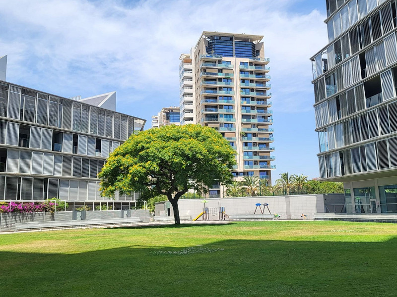 Luxury Sea-Front Apartment with Panoramic Terrace – Diagonal Mar, Barcelona. Photo:  29