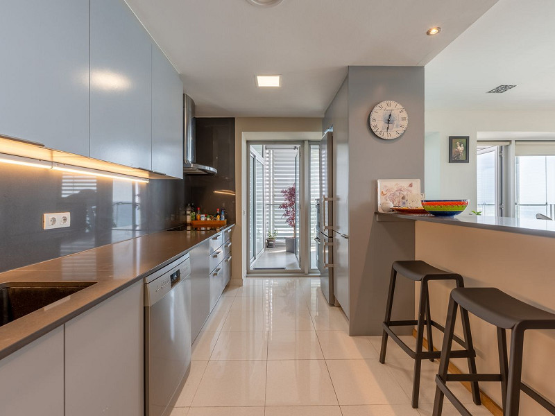 Квартира с бесконечными видами в Барселоне: Оазис между небом и морем. Фото:  10