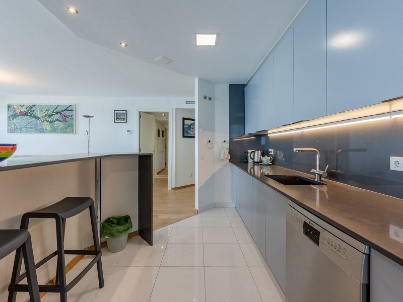 Квартира с бесконечными видами в Барселоне: Оазис между небом и морем. Фото:  11