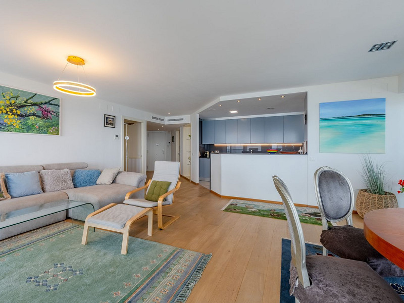 Квартира с бесконечными видами в Барселоне: Оазис между небом и морем. Фото:  12