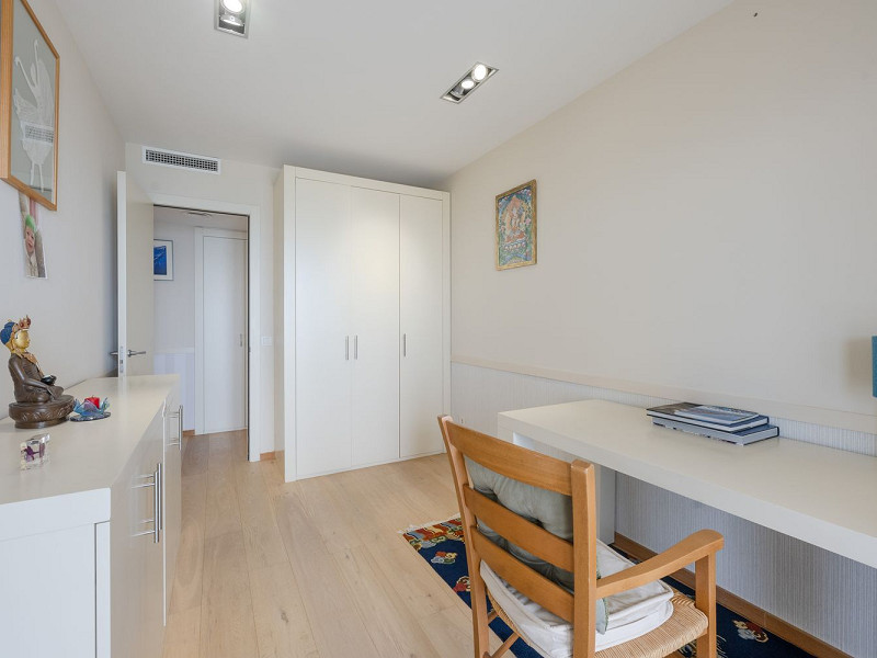 Квартира с бесконечными видами в Барселоне: Оазис между небом и морем. Фото:  22