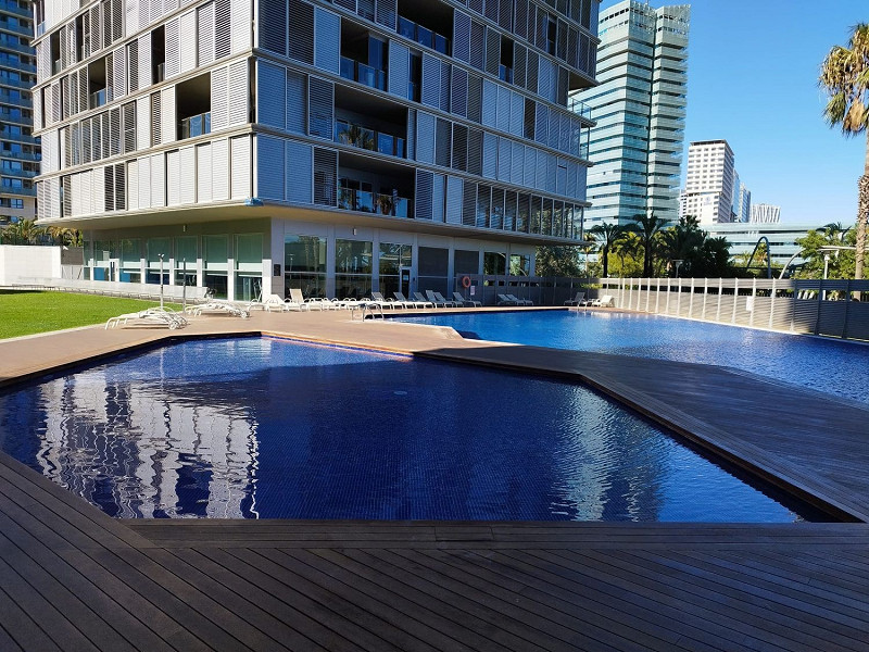 Квартира с бесконечными видами в Барселоне: Оазис между небом и морем. Фото:  31