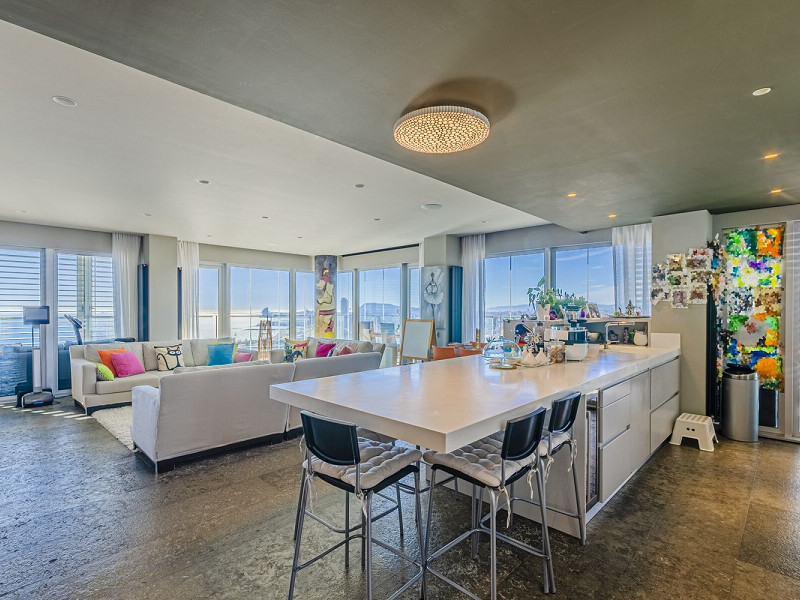 High-Rise Apartment with Terrace and Panoramic Views in Diagonal Mar, Barcelona. Photo:  7