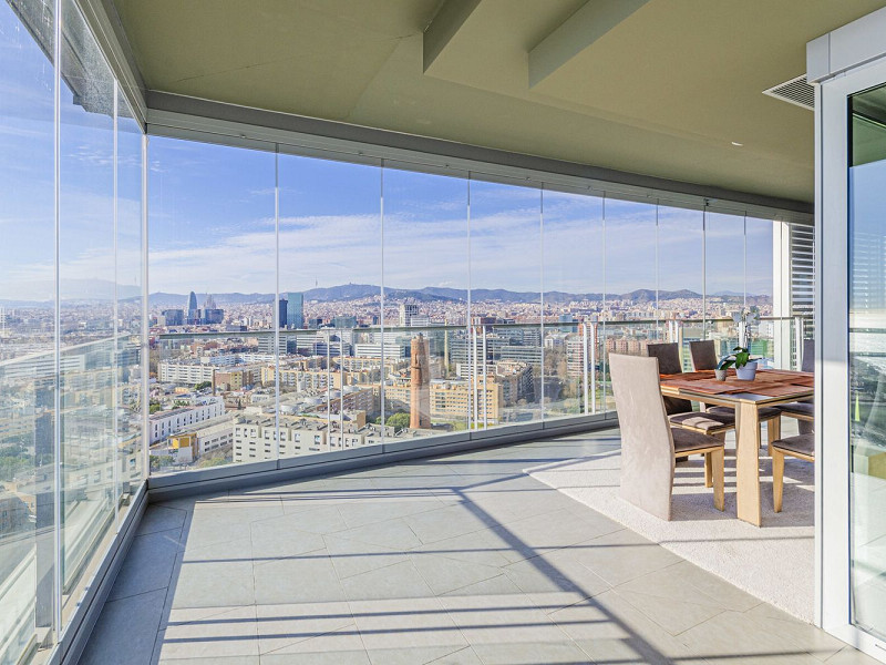 High-Rise Apartment with Terrace and Panoramic Views in Diagonal Mar, Barcelona. Photo:  17