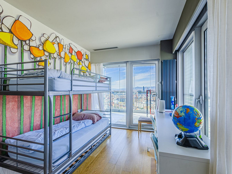 High-Rise Apartment with Terrace and Panoramic Views in Diagonal Mar, Barcelona. Photo:  23