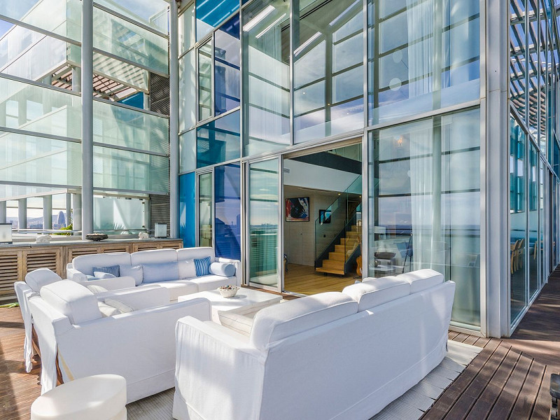 Пентхаус с панорамной террасой и видом на море в Диагональ Мар, Барселона. Фото:  9