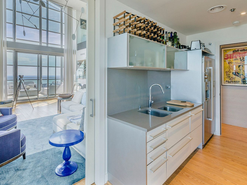 Пентхаус с панорамной террасой и видом на море в Диагональ Мар, Барселона. Фото:  12