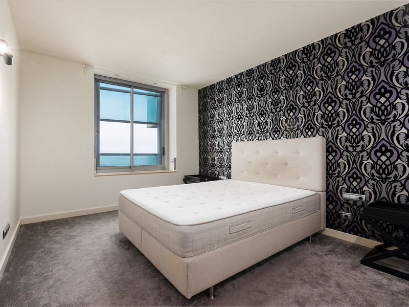 Элитный пентхаус с панорамной террасой на первой линии моря в Диагональ Мар, Барселона. Фото:  20