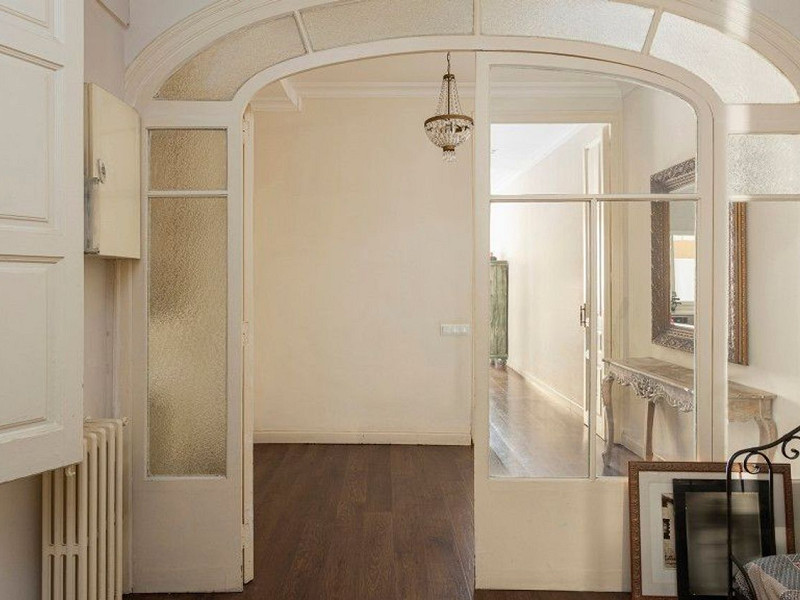 Очаровательная квартира с частной террасой в Сант Антони, Барселона. Фото:  5