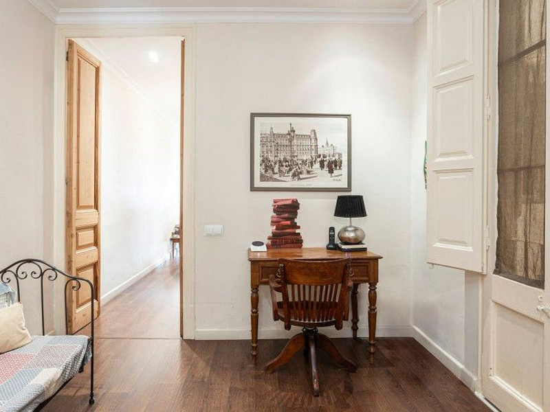 Очаровательная квартира с частной террасой в Сант Антони, Барселона. Фото:  6