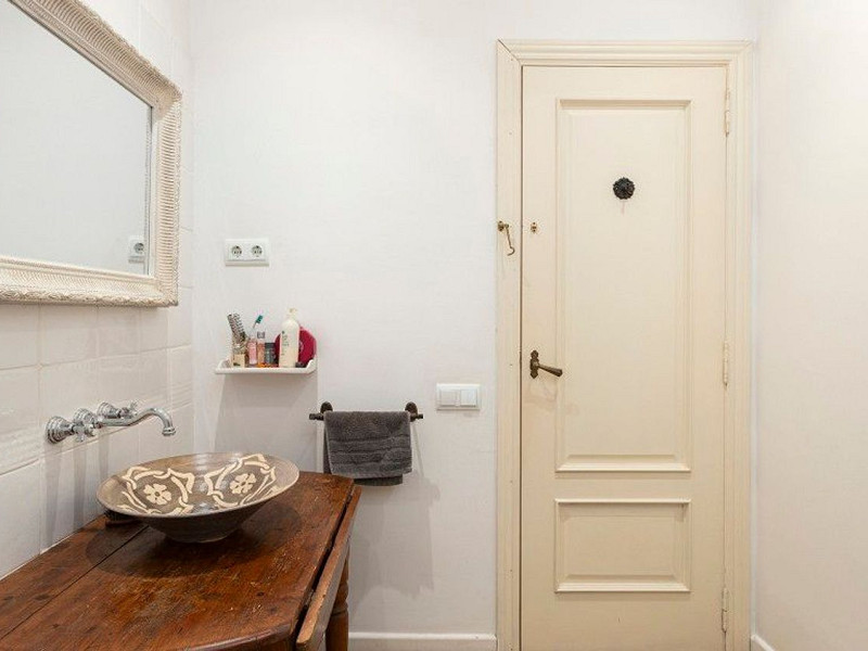 Очаровательная квартира с частной террасой в Сант Антони, Барселона. Фото:  16