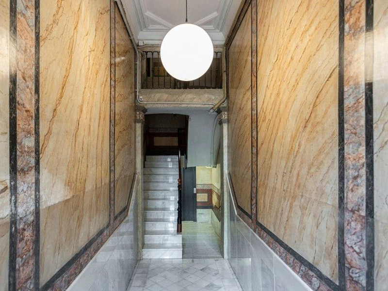 Очаровательная квартира с частной террасой в Сант Антони, Барселона. Фото:  21