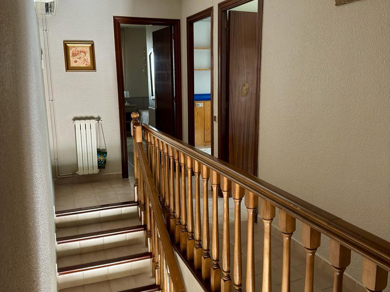 Casa Mediterránea con Jardín y Piscina en Gava Mar, Barcelona. Foto:  21