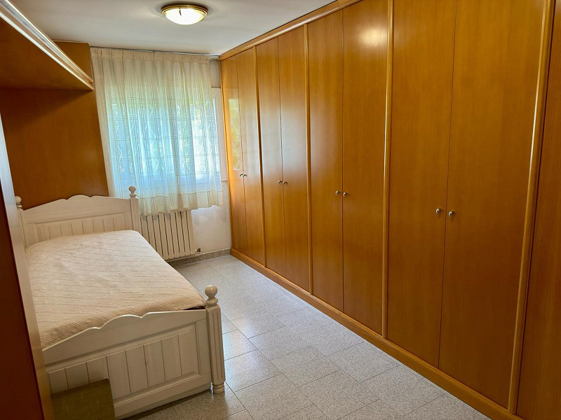 Casa Mediterránea con Jardín y Piscina en Gava Mar, Barcelona. Foto:  16