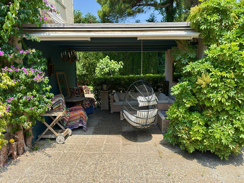 Casa Mediterránea con Jardín y Piscina en Gava Mar, Barcelona. Foto:  22