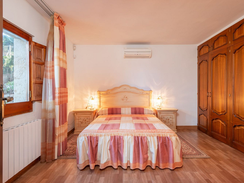 Эксклюзивная вилла на первой линии моря в Тамариу, Коста-Брава. Фото:  55