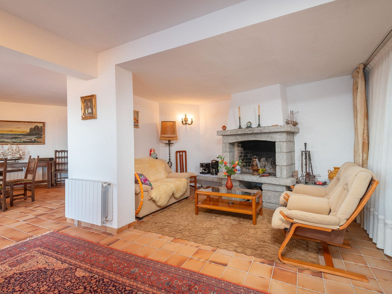 Эксклюзивная вилла на первой линии моря в Тамариу, Коста-Брава. Фото:  56