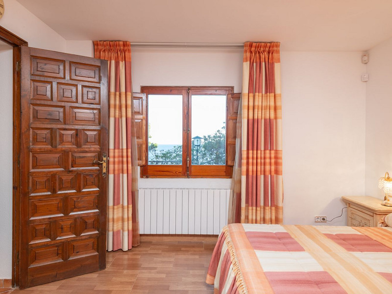 Эксклюзивная вилла на первой линии моря в Тамариу, Коста-Брава. Фото:  58