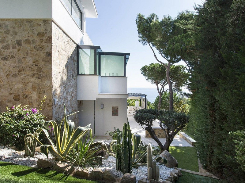 Панорамная вилла с видом на море в Торре Валентина, Калонже. Фото:  19