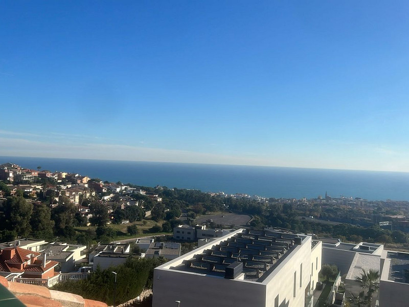 Земельный участок под жилую застройку с инвестиционным потенциалом в Тейя, Барселона. Фото:  2