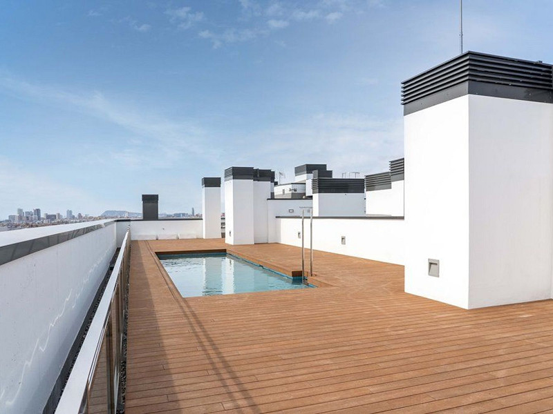 Жилой комплекс Marenostrum в Бадалоне, всего в 3 км от Барселоны. Фото:  21