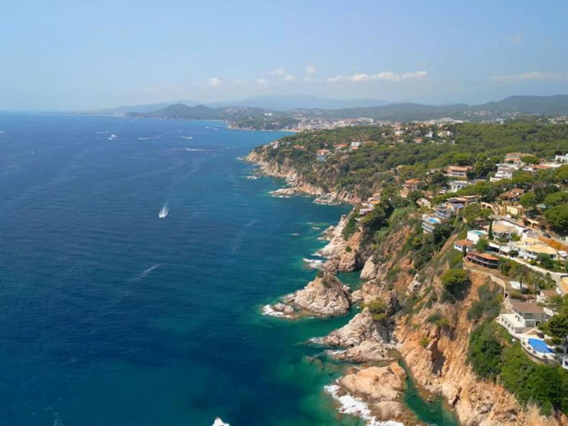 Exclusive plots with bespoke architectural projects on the Costa Brava. Photo:  2
