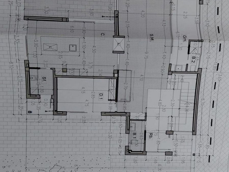 Villa contemporánea con jardín y piscina en Santa Agnes de Malanyanes, La Roca del Valles, Barcelona. Foto:  50