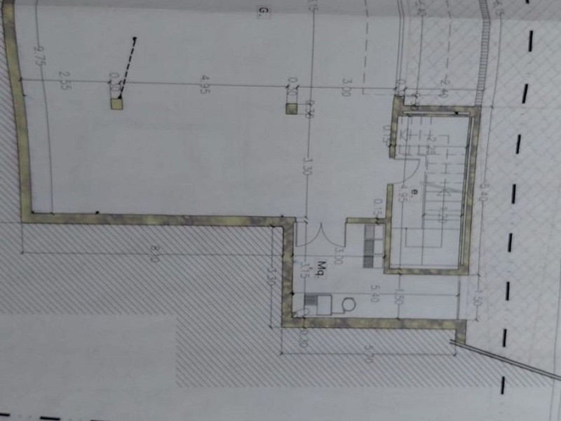 Villa contemporánea con jardín y piscina en Santa Agnes de Malanyanes, La Roca del Valles, Barcelona. Foto:  51