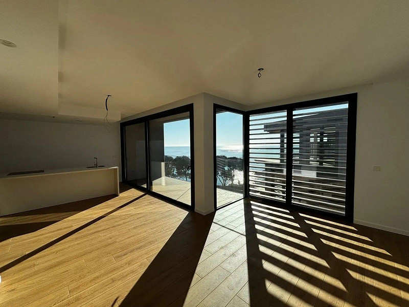 Новый жилой комплекс с видом на море в Калонже, Коста-Брава. Фото:  10