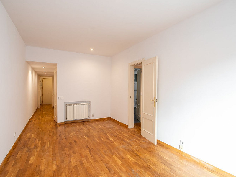 Piso reformado con distribución funcional en Sant Gervasi – La Bonanova, Barcelona. Foto:  7