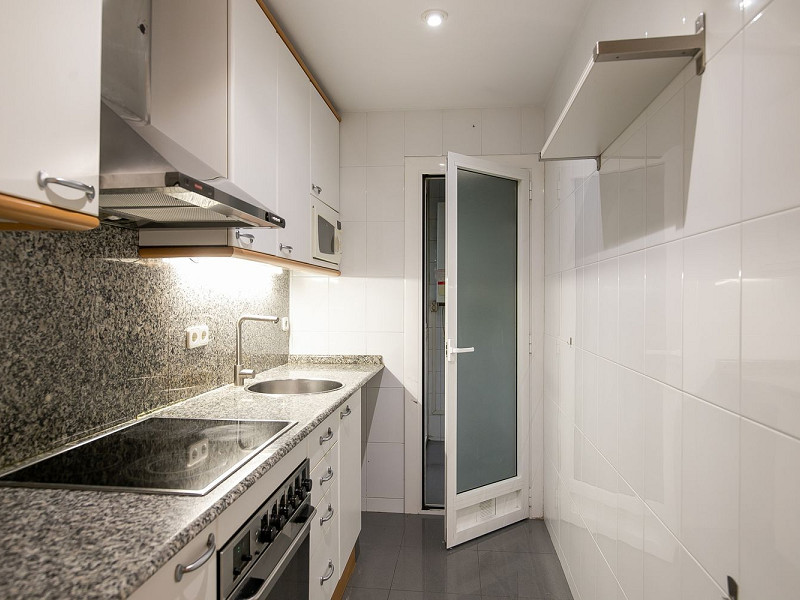 Piso reformado con distribución funcional en Sant Gervasi – La Bonanova, Barcelona. Foto:  21