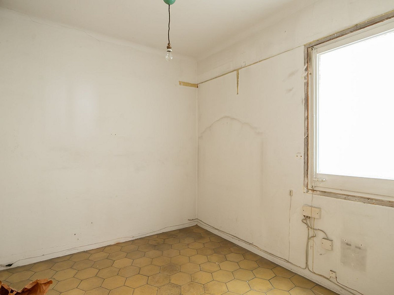 Elegante propiedad en finca clásica para reforma integral en Sant Gervasi – Galvany, Barcelona. Foto:  9