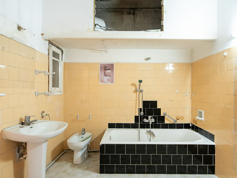 Elegante propiedad en finca clásica para reforma integral en Sant Gervasi – Galvany, Barcelona. Foto:  11