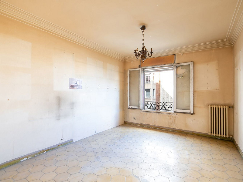 Elegante propiedad en finca clásica para reforma integral en Sant Gervasi – Galvany, Barcelona. Foto:  15