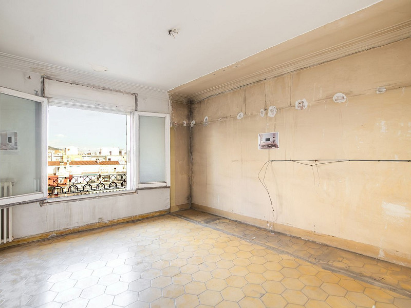 Elegante propiedad en finca clásica para reforma integral en Sant Gervasi – Galvany, Barcelona. Foto:  19