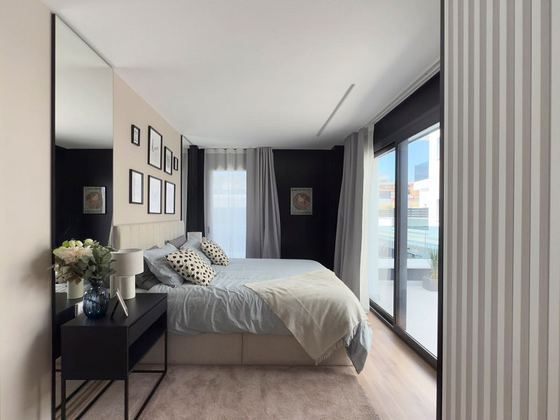 Obra nueva con terrazas, piscina y zonas comunitarias en Sant Boi de Llobregat, Barcelona. Foto:  10