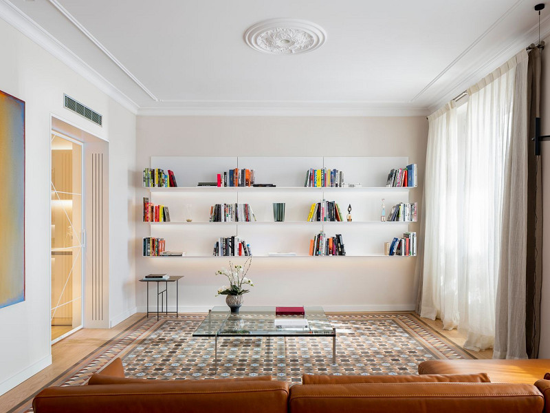 Piso de obra nueva en finca histórica frente al Port Vell, Barcelona