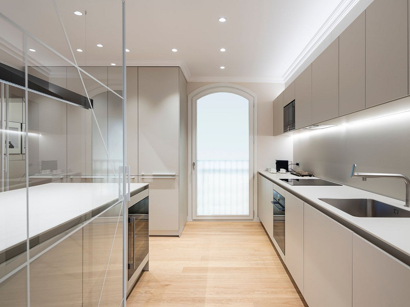 Piso de obra nueva en finca histórica frente al Port Vell, Barcelona. Foto:  16