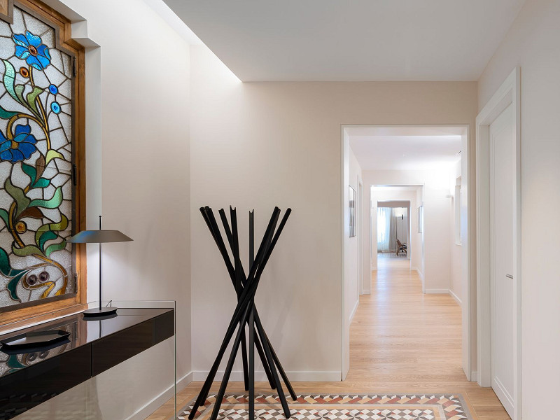 Piso de obra nueva en finca histórica frente al Port Vell, Barcelona. Foto:  20