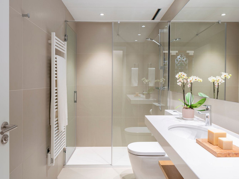 Piso de obra nueva en finca histórica frente al Port Vell, Barcelona. Foto:  23