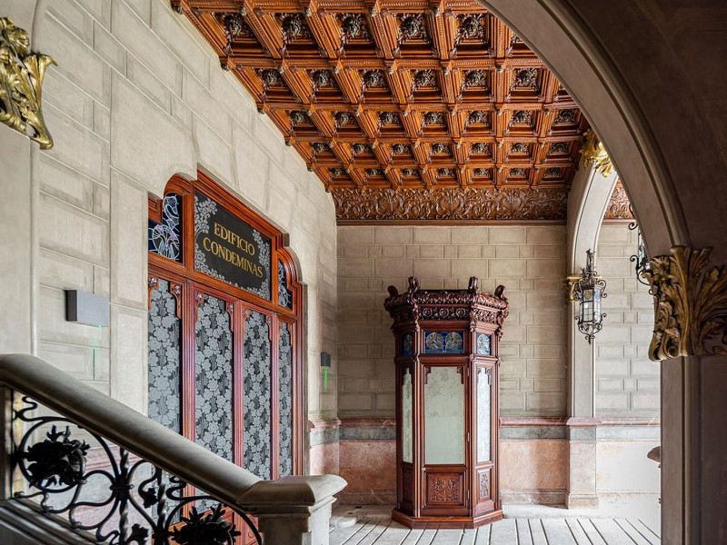 Piso de obra nueva en finca histórica frente al Port Vell, Barcelona. Foto:  36