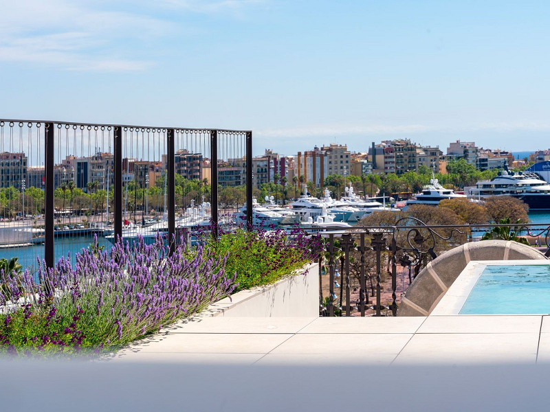 Piso de obra nueva con vistas al mar en Port Vell, Barcelona. Foto:  33