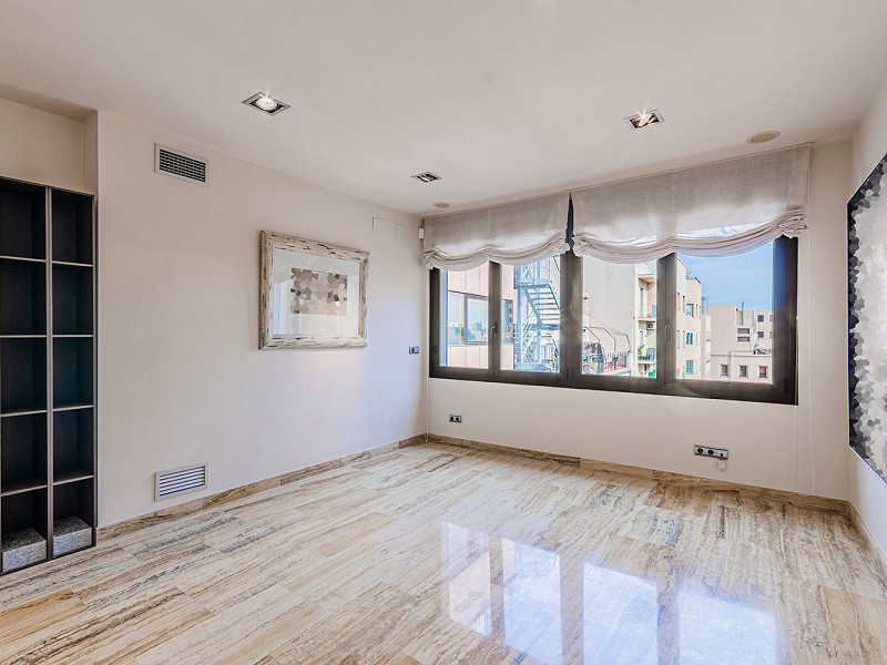 Vivienda con vistas directas a Casa Batlló en el Passeig de Gracia, Barcelona. Foto:  17