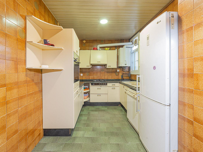 Piso luminoso de carácter clásico en l’Eixample, Barcelona. Foto:  4