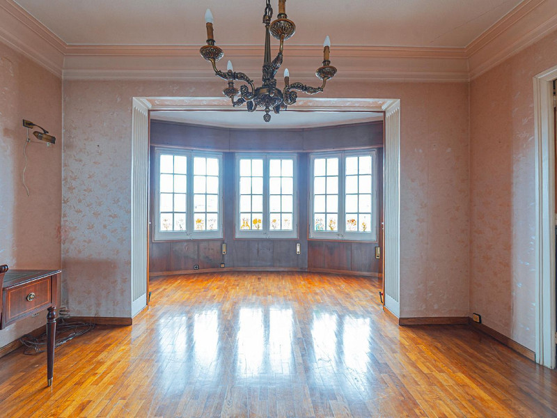 Piso luminoso de carácter clásico en l’Eixample, Barcelona. Foto:  11