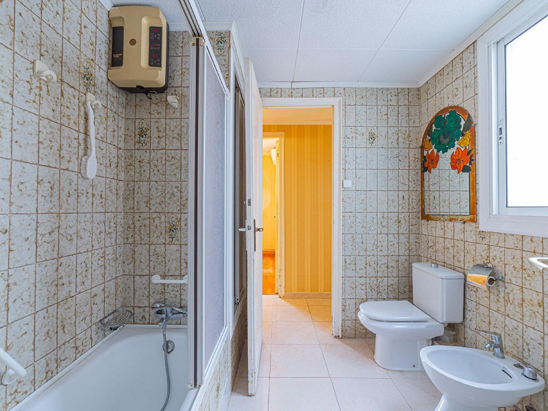 Piso luminoso de carácter clásico en l’Eixample, Barcelona. Foto:  13