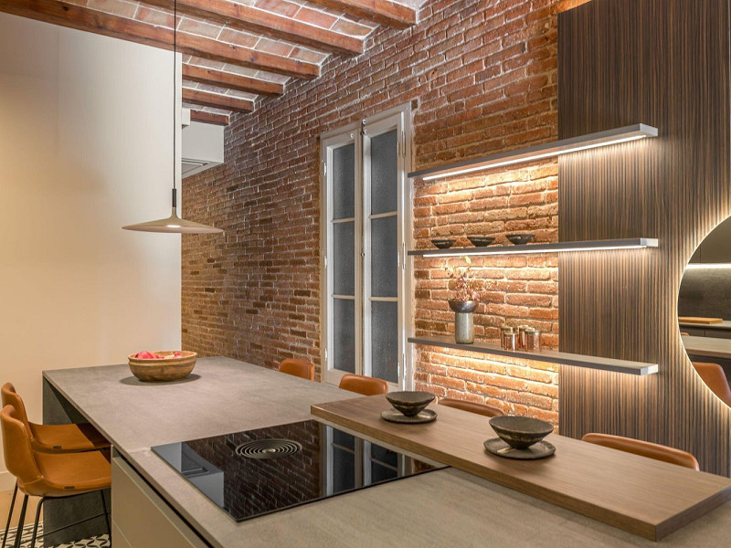 Piso rehabilitado de alto nivel en finca regia del Eixample, Barcelona. Foto:  7